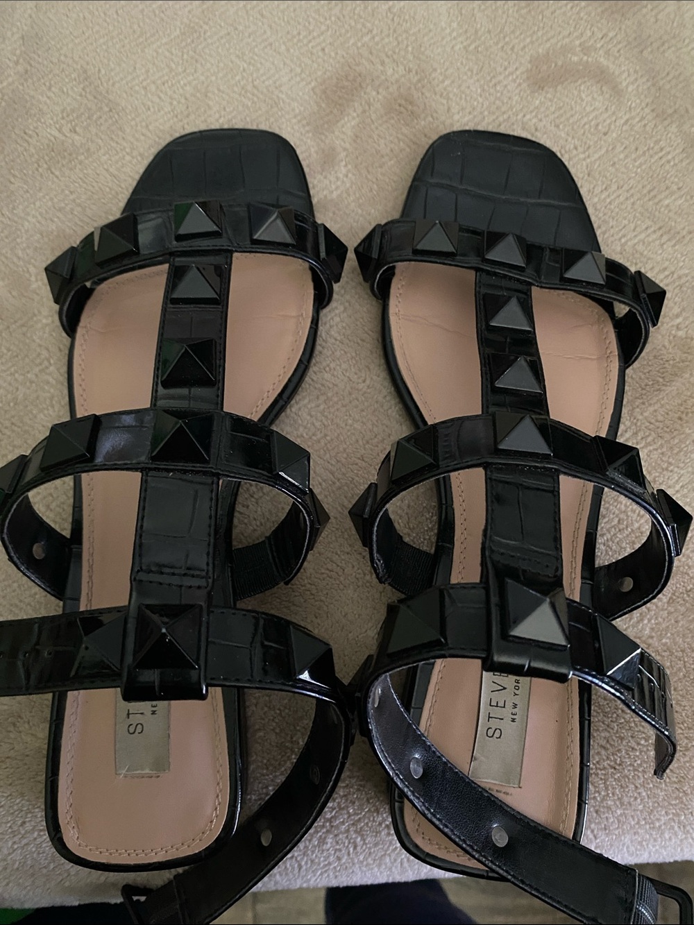 Steve Madden Black Patent Studded T-Strap Sandals